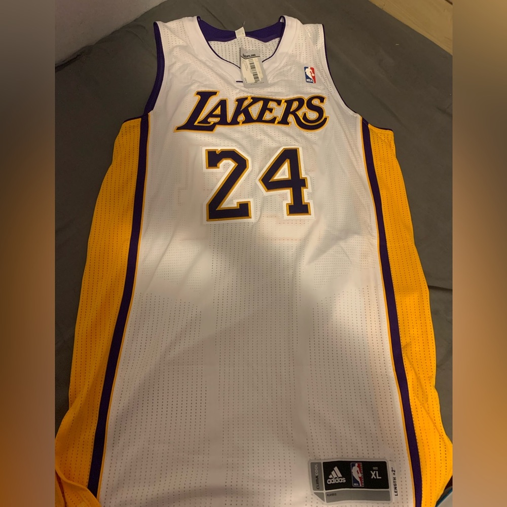 Mens Los Angeles Lakers Kobe Bryant adidas White Home Authentic climacool Jersey